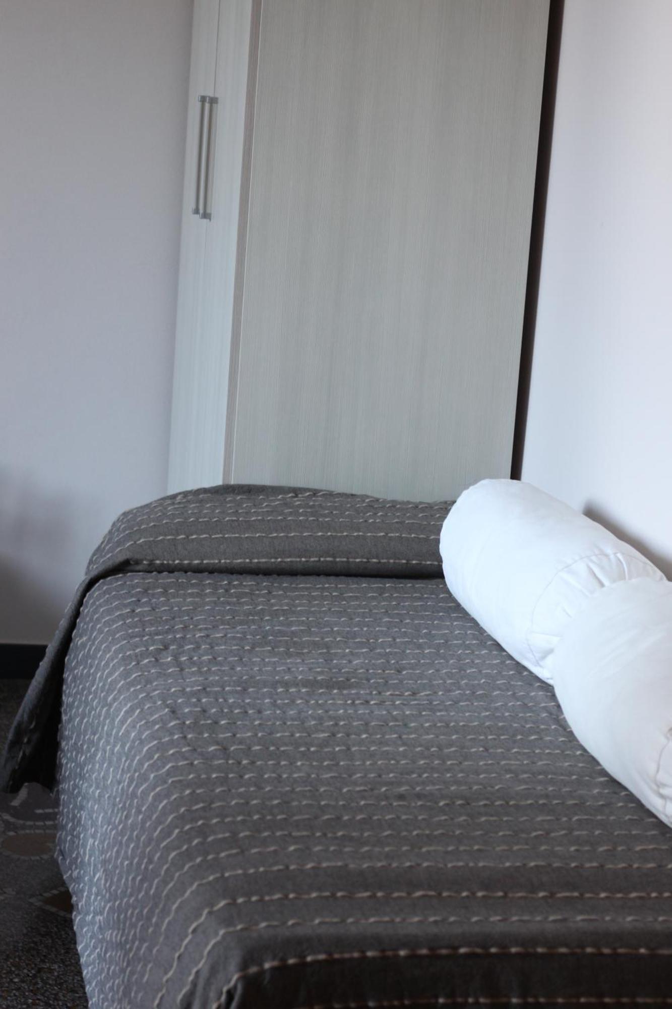 B&B Cernaia 42 Специя Номер фото