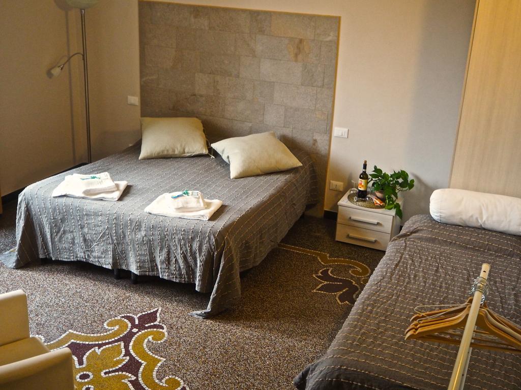 B&B Cernaia 42 Специя Номер фото